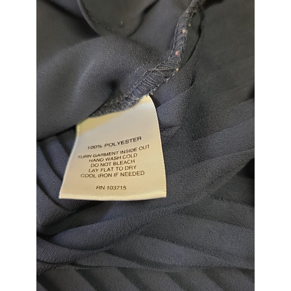 Valerie Stevens 2X Navy Blue High Low Blouse Pleated Back Roll Tab Sleeve - Picture 8 of 10